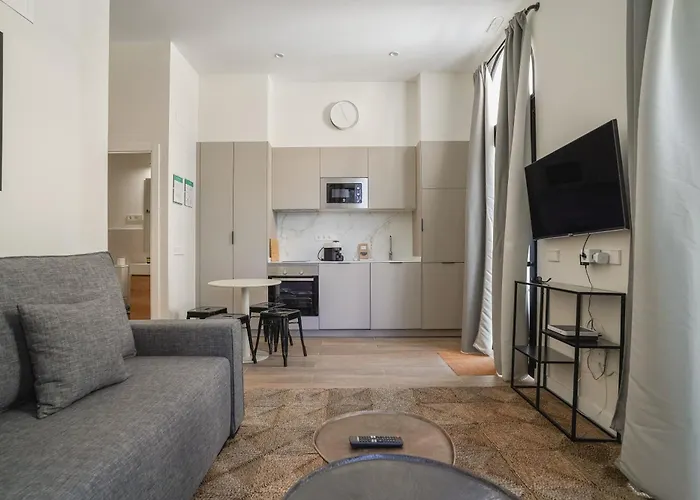 Modern -2Bedrooms 2Bathrooms-Bernabéu
